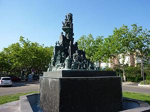 CAP D AGDE SCULPTURE DE ZOURAB TSERETELI  (1) HOMMAGE A BALZAC
